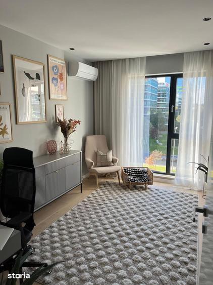 Apartament cu 4 camere decomandat în Pipera