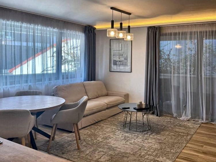 Apartament 3 camere, dotări premium, 2 băi și 2 terase, 5 min de Piața Victoriei - 1