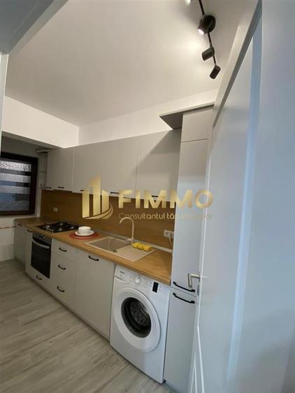 Apartament cu 2 camere semidecomandat în Est