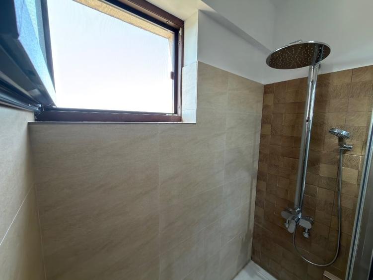 Apartament cu 3 camere decomandat, mobilat în Băneasa