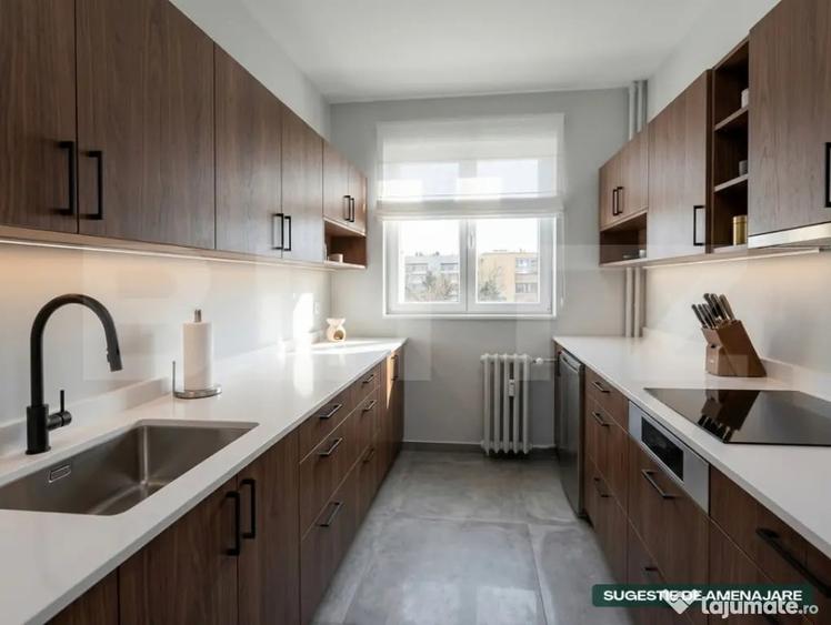 Apartament cu 3 camere semidecomandat în Central