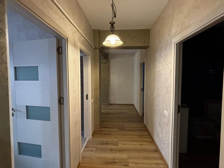 Apartament cu 3 camere decomandat, mobilat în Ostroveni