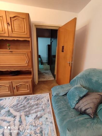 Apartament cu 2 camere semidecomandat, mobilat în Bucureștii Noi — fotografia 2