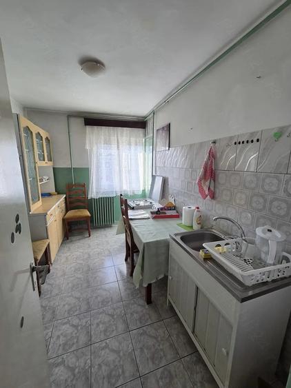 Apartament cu 2 camere decomandat în Popa Șapcă