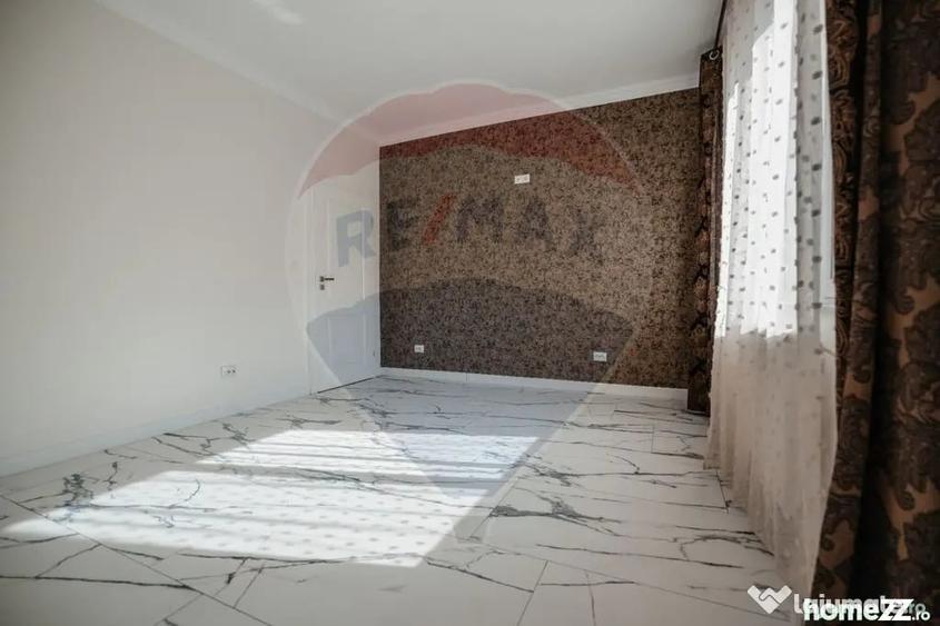 Spațiu comercial, de 45 mp, în Central