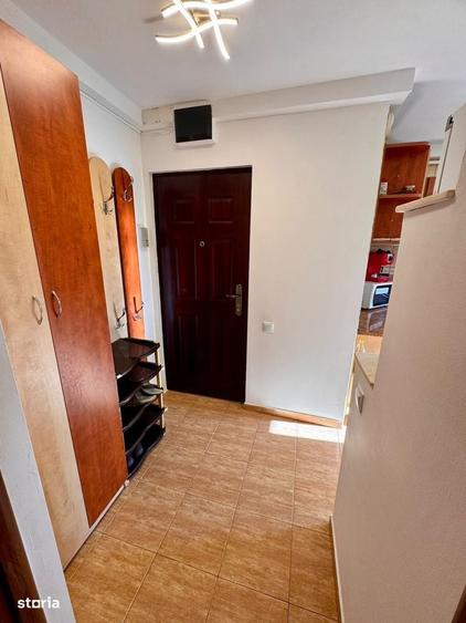 Apartament cu 2 camere semidecomandat în Gemenii