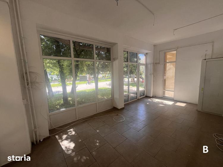Spațiu comercial, de 20 mp, în Nicolina