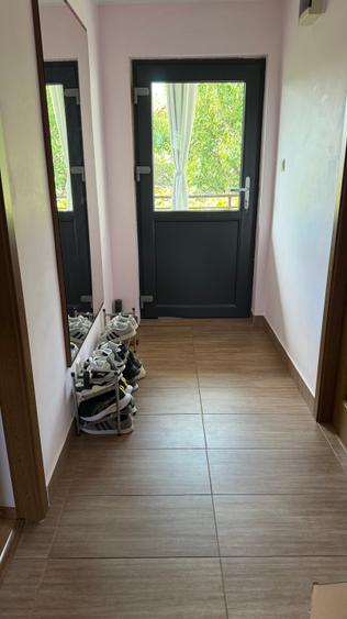 Casă individuală cu 5 camere cu Canalizare în P-ța Muncii
