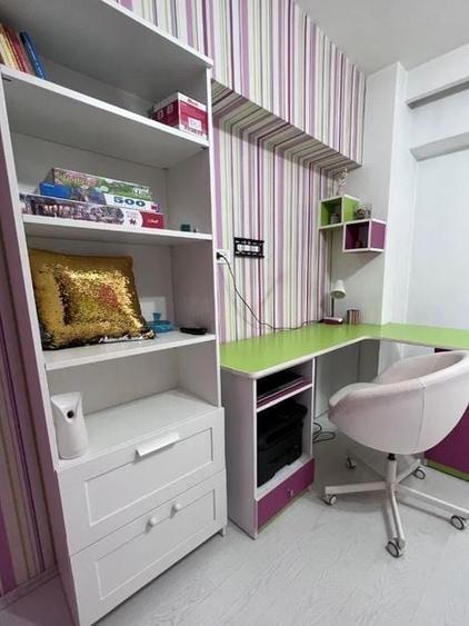 Apartament cu 3 camere semidecomandat, mobilat în 13 Septembrie