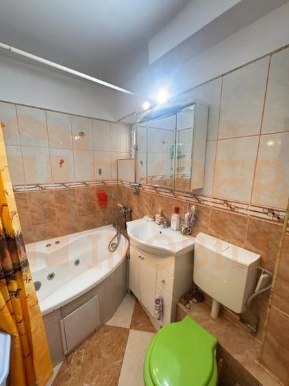 Apartament cu 3 camere decomandat, mobilat în Tomis Nord