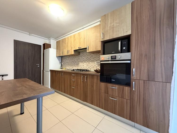 Apartament cu 2 camere decomandat, mobilat în Circumvalațiunii