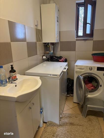Casă cu 3 camere în Sântandrei