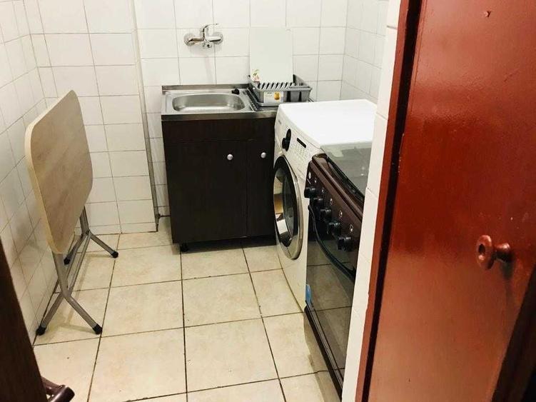 Garsonieră decomandată în Păcii