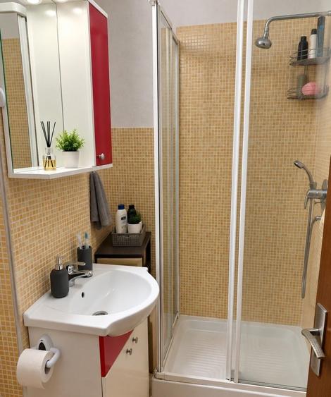 Apartament cu 2 camere semidecomandat în Uric