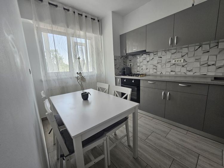 Apartament cu 2 camere decomandat în Colentina