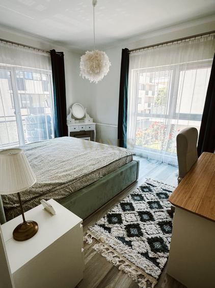 Apartament cu 3 camere decomandat, mobilat în Florești