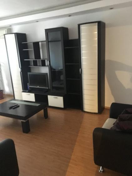 Apartament cu 2 camere decomandat, mobilat în Băneasa — fotografia 1