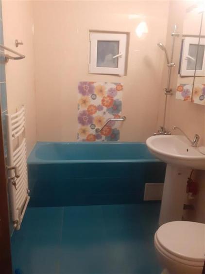 Apartament cu 3 camere decomandat în Dorobanți