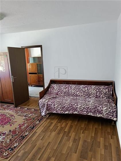 Apartament cu 2 camere semidecomandat, mobilat în Girocului