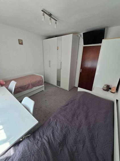 Apartament cu 2 camere decomandat în Cetate