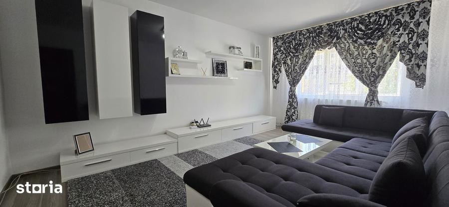 Vanzare apartament 3 camere, ETAJ 1 , micro 3 Targoviste - 4