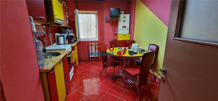 Apartament cu 2 camere decomandat în Ampoi 1