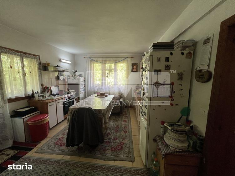 Casă cu 8 camere cu Teren 1950 Mp în Sucevița