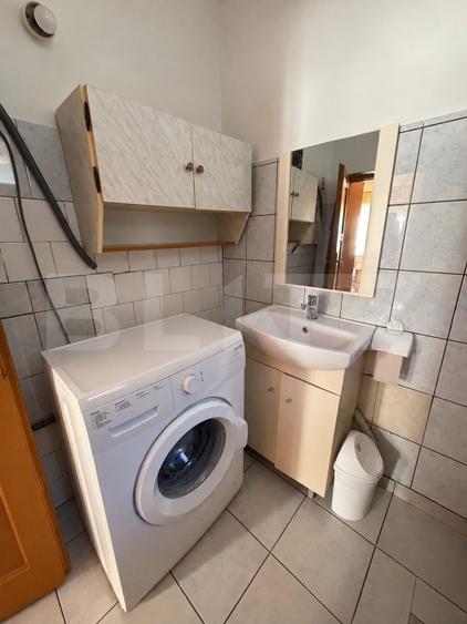 Casă individuală cu 4 camere cu Canalizare în Șoimuș