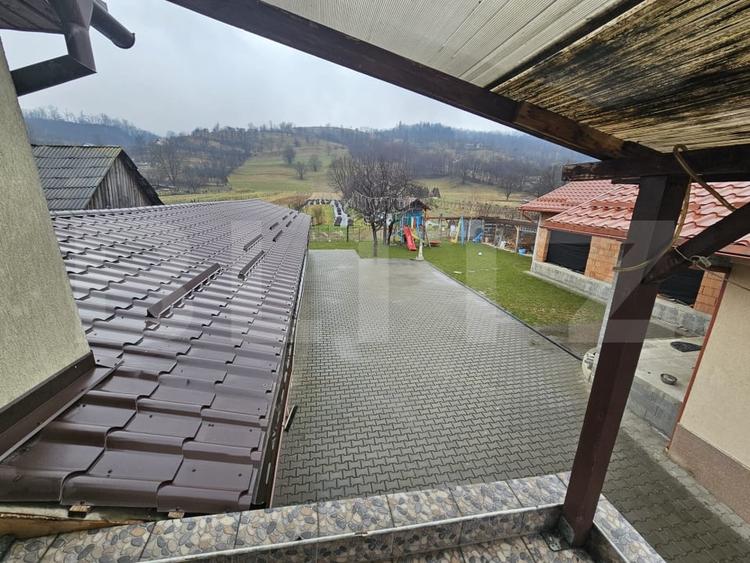 Casă individuală cu 5 camere cu Canalizare în Năsăud
