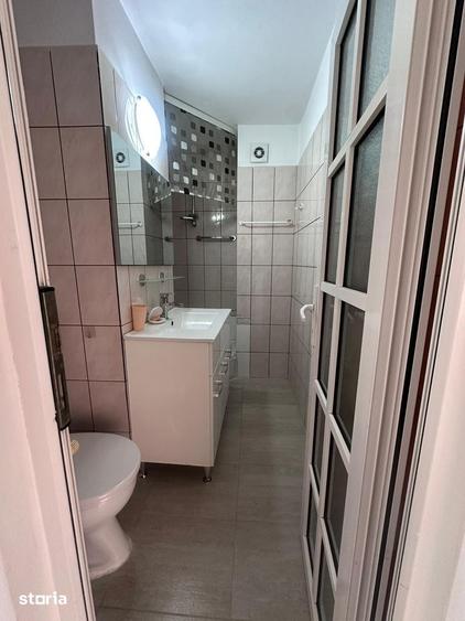 Apartament cu 4 camere decomandat în Decebal