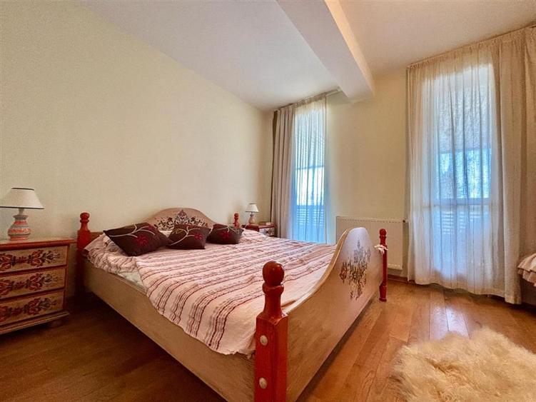 Apartament cu 3 camere decomandat, mobilat în Cioplea