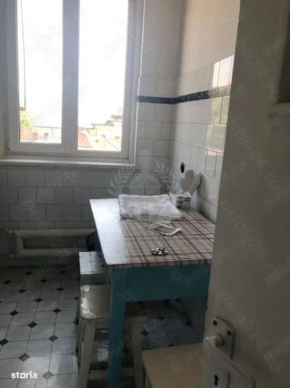 Apartament cu 2 camere semidecomandat în Ultracentral