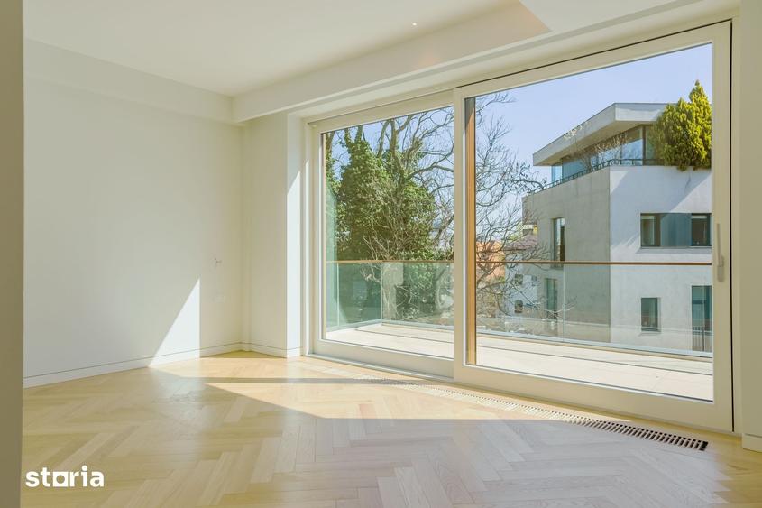 Apartament cu 4 camere în Dorobanți