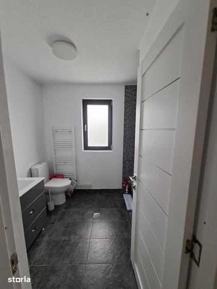 Casă cu 3 camere cu Teren 1600 Mp în Prisăcani