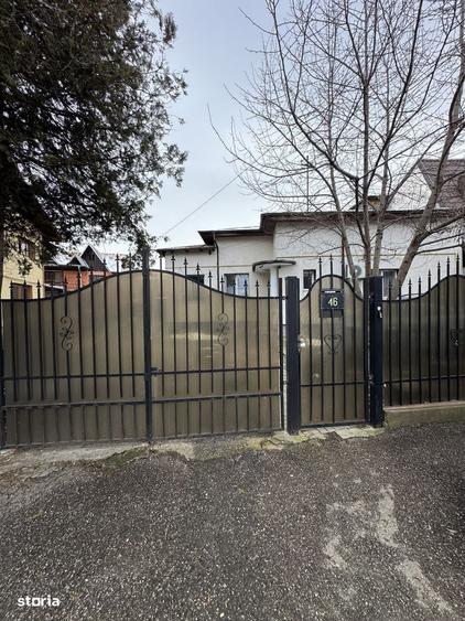 Casă cu 4 camere în Buna Vestire