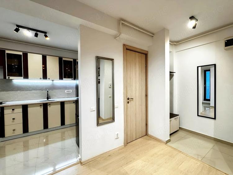 Apartament cu 2 camere semidecomandat în Moinești