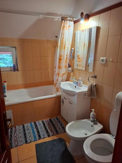 Casă individuală cu 4 camere cu Teren 600 Mp în Cristian