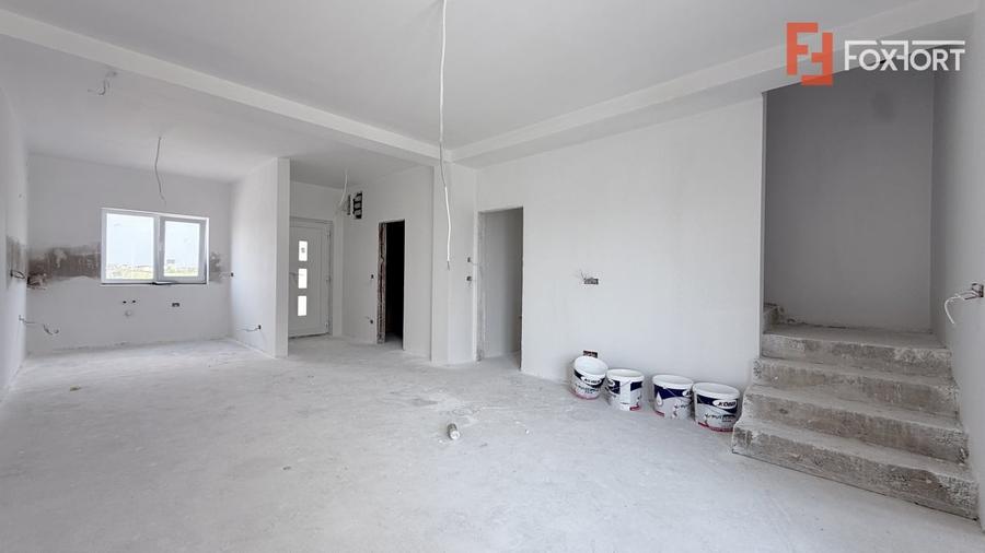 Duplex cu 4 camere cu Teren 290 Mp în Moșnița Nouă