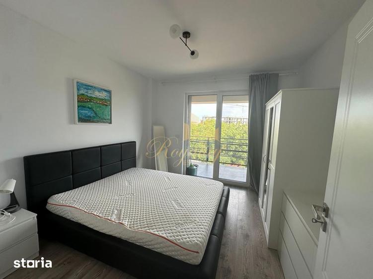Apartament cu 2 camere, mobilat în Est