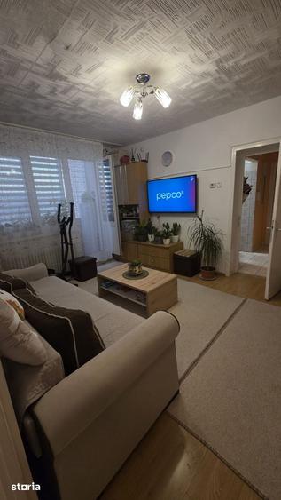 Apartament cu 3 camere în Micro 1