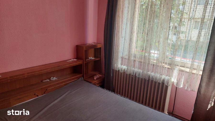 Apartament cu 3 camere decomandat în Ștrand