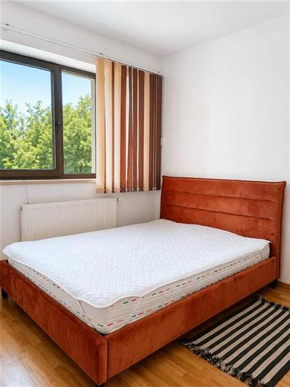 Apartament cu 2 camere semidecomandat, mobilat în Noua