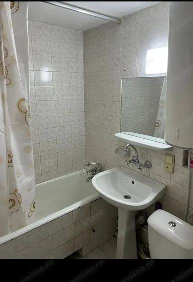Garsonieră decomandată în Blașcovici