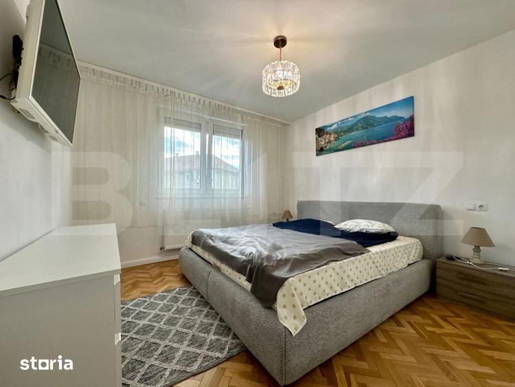 Apartament cu 3 camere decomandat în Central