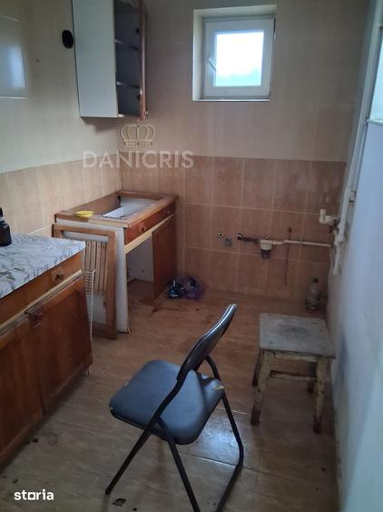 Casă cu 4 camere cu Teren 621 Mp în Brătianu