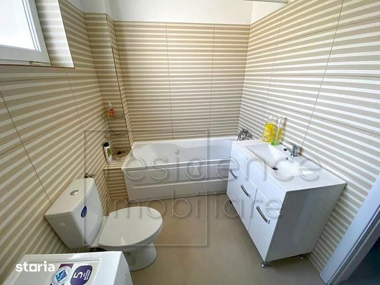Apartament cu 3 camere semidecomandat în Dâmbul Rotund