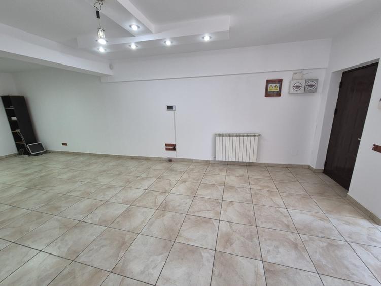 Birou, de 100 mp, în Bd. Gloriei