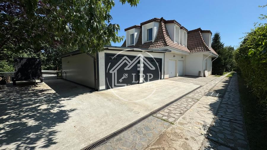 Casă individuală cu 5 camere cu Canalizare în Voluntari