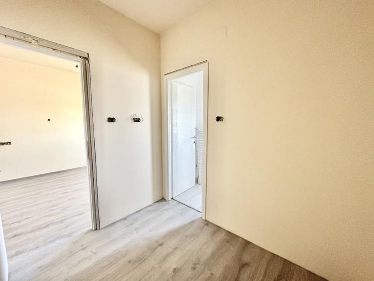 Duplex cu 4 camere cu Canalizare în Moșnița Nouă