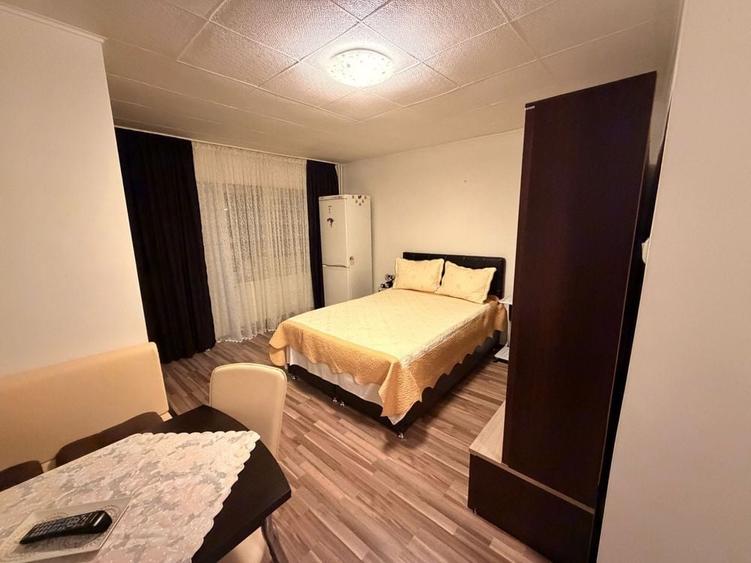 Garsonieră decomandată în Timișu de Jos